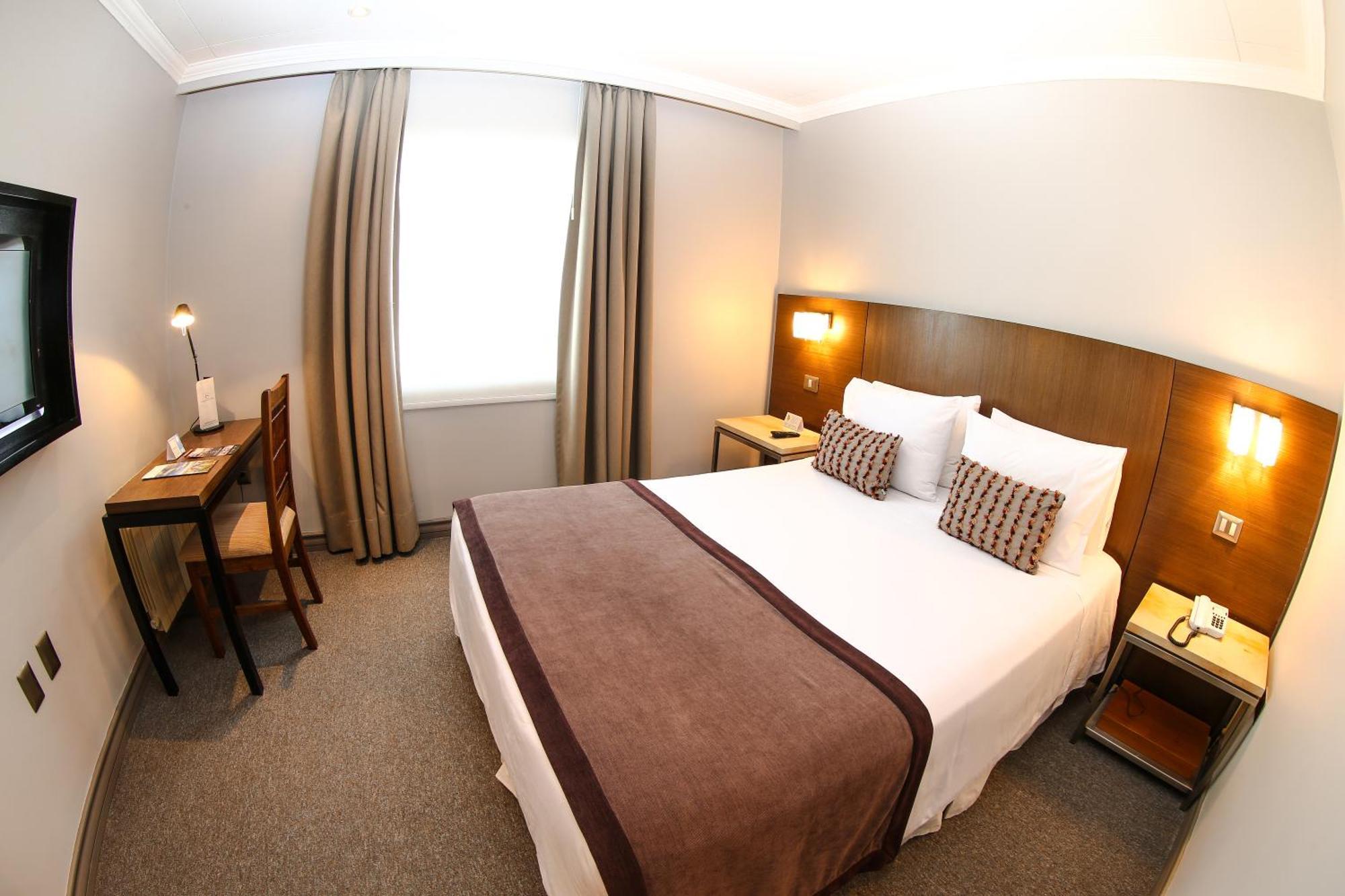 Hotel Martin Gusinde Puerto Natales Extérieur photo